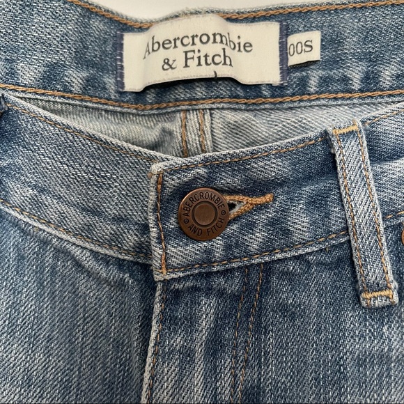 [Abercrombie & Fitch] blue jeans - Picture 3 of 3